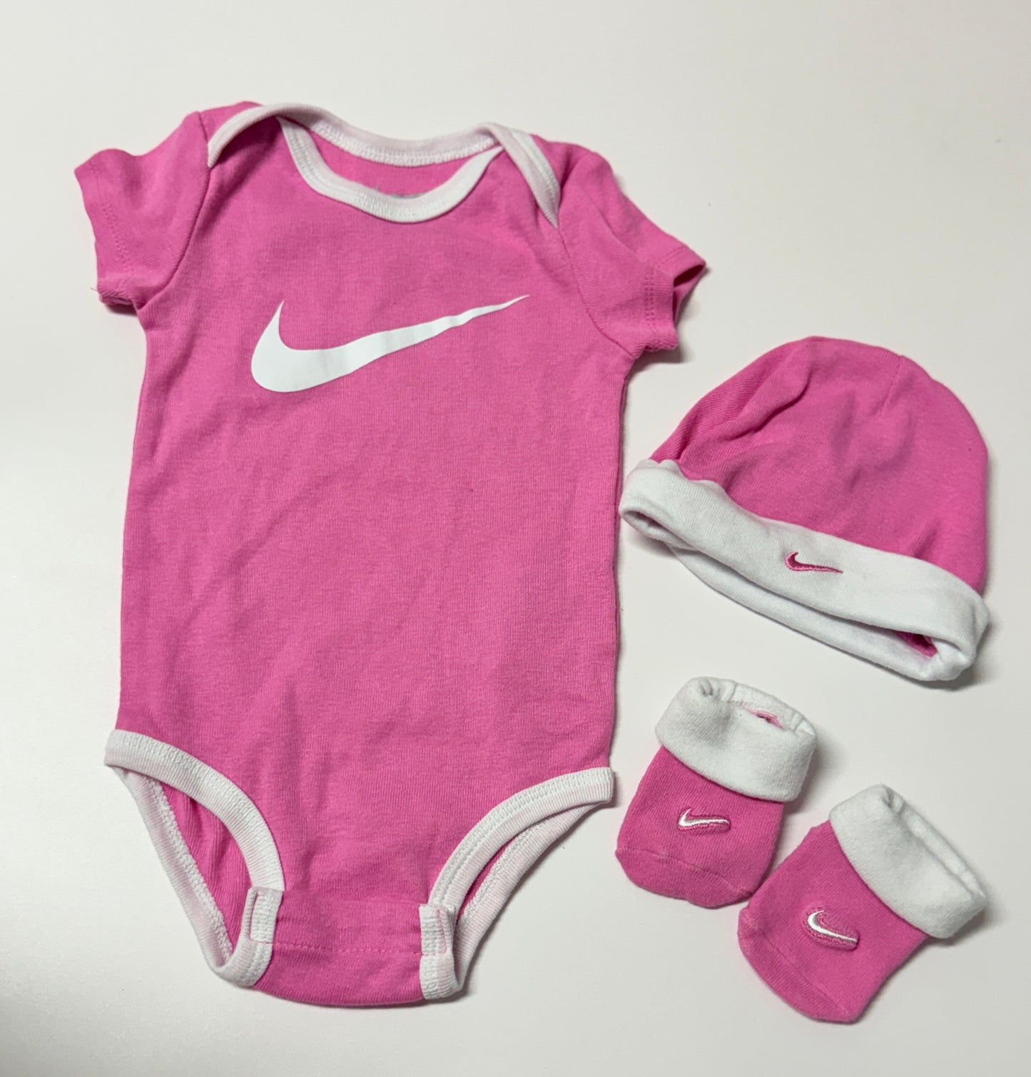 NIKE 3pc Set 6-12m