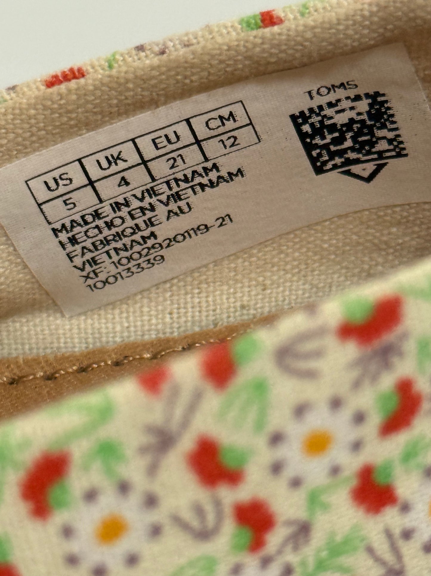 Floral Toms shoes 5c