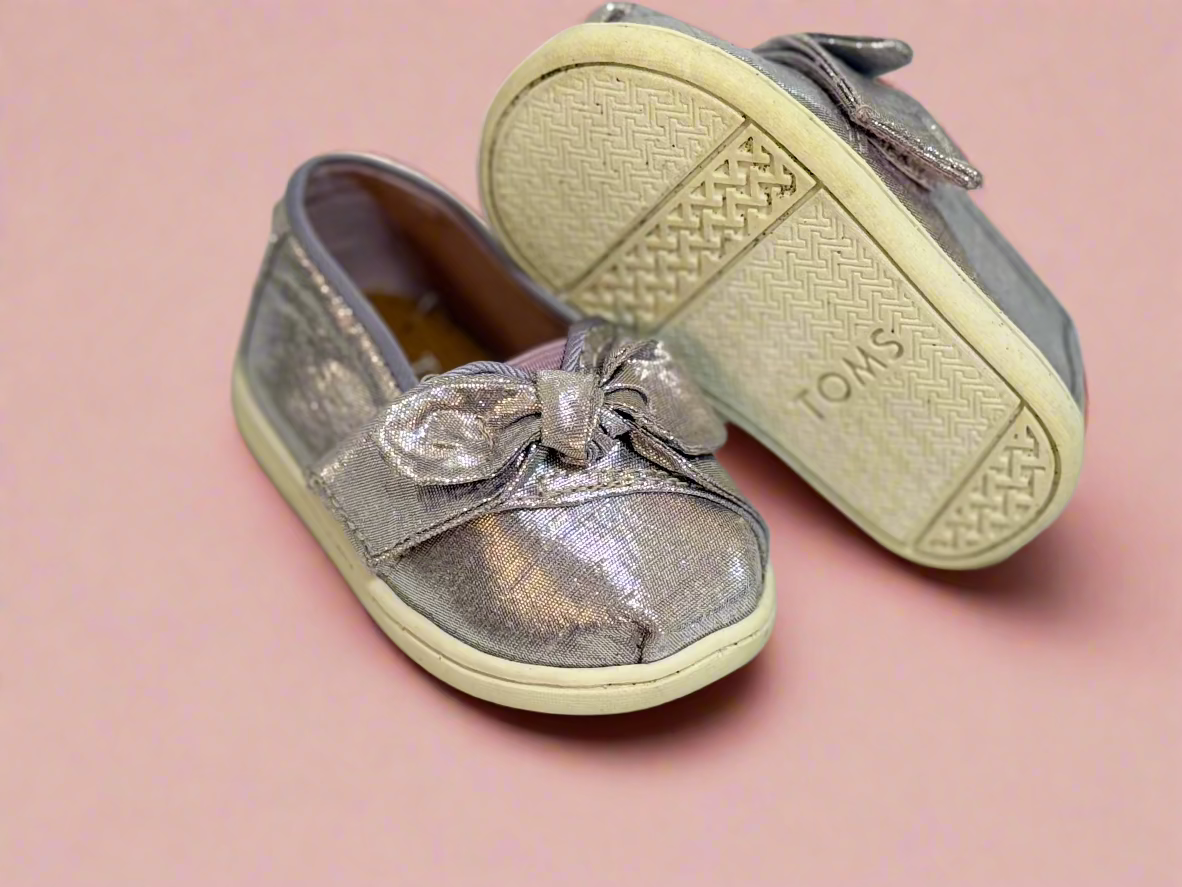 Toms Lilac purple shoes 4c