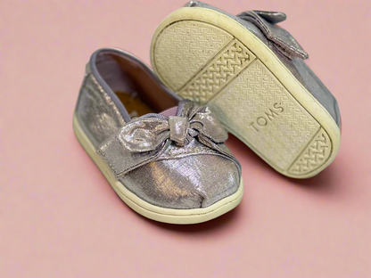 Toms Lilac purple shoes 4c