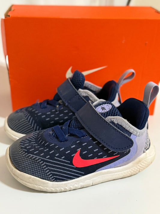 Nike Shoes US7