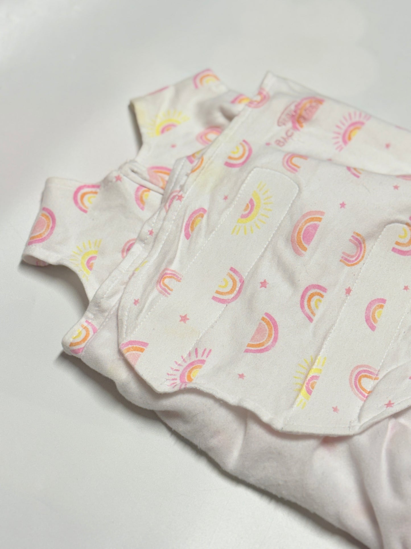 HALO SleepSack Swaddle Rainbows Newborn (NB/NB–0–3M)