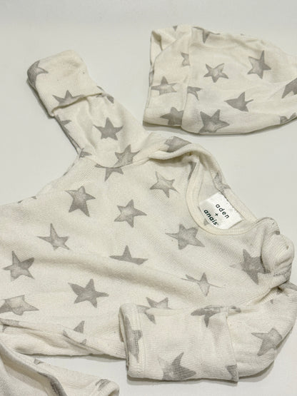 Aden and Anis 0-3m Knot Gown w Hat