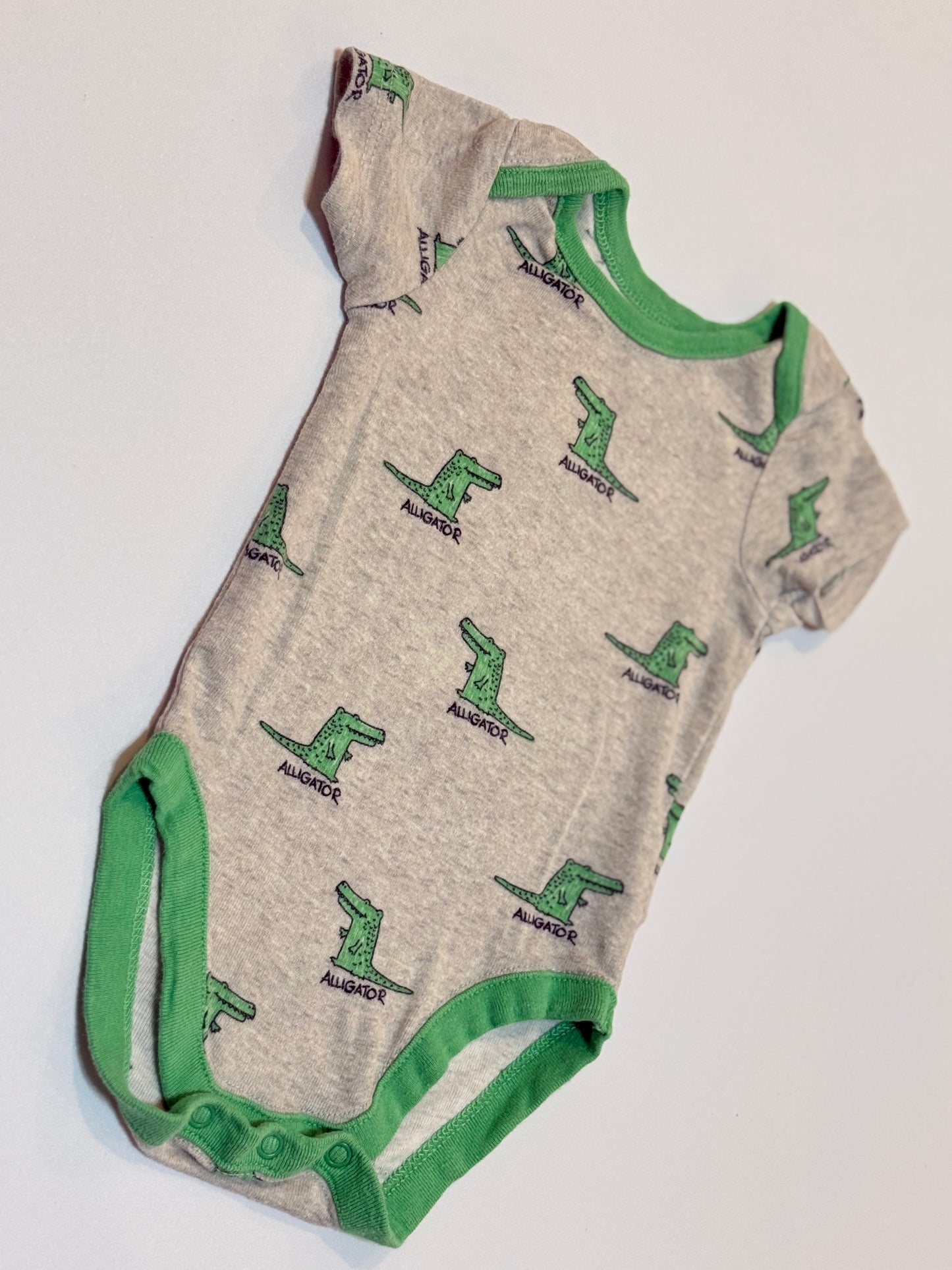Bundles Baby Place Alligator Onesie 3-6m