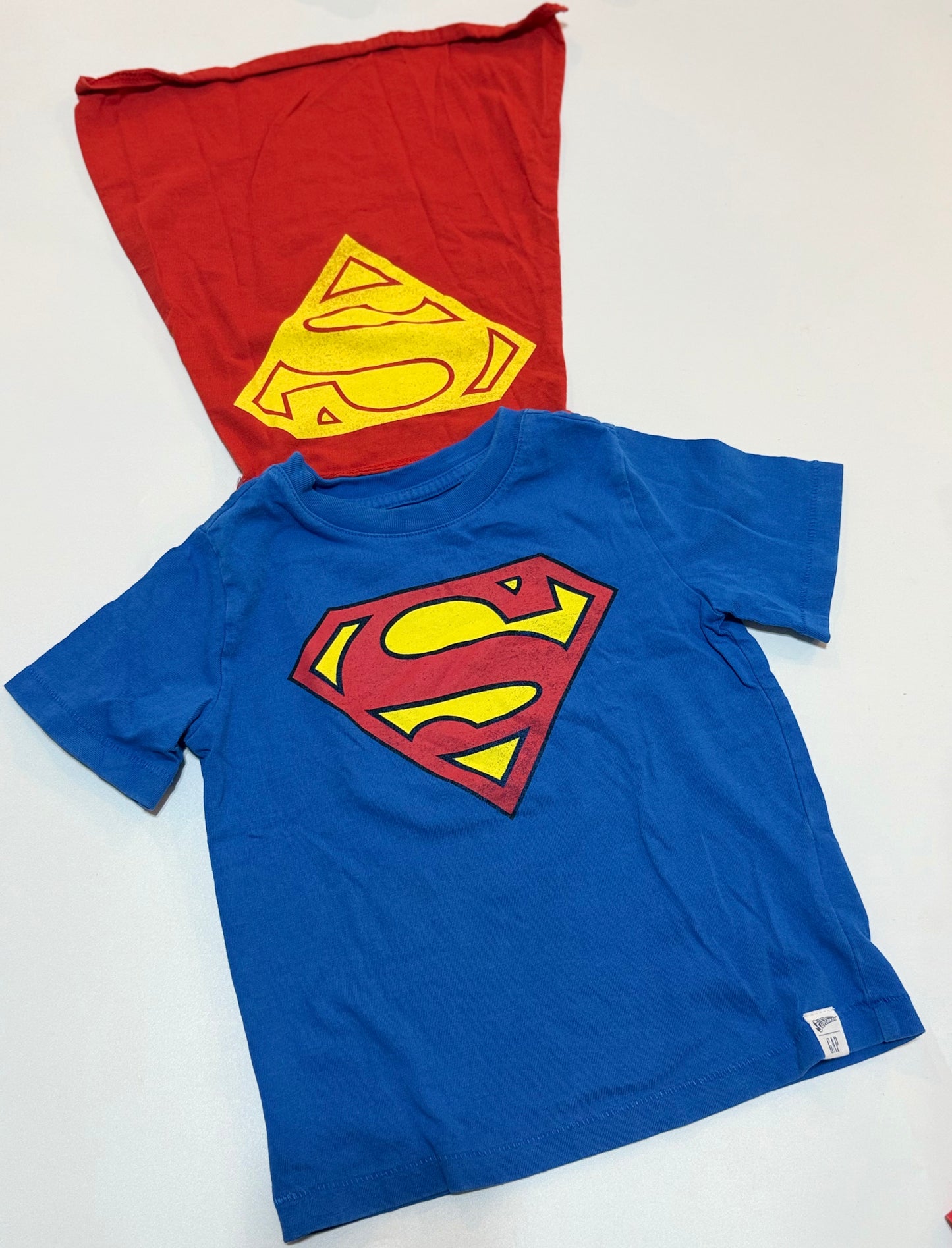 Gap SuperMan Shirt 4y