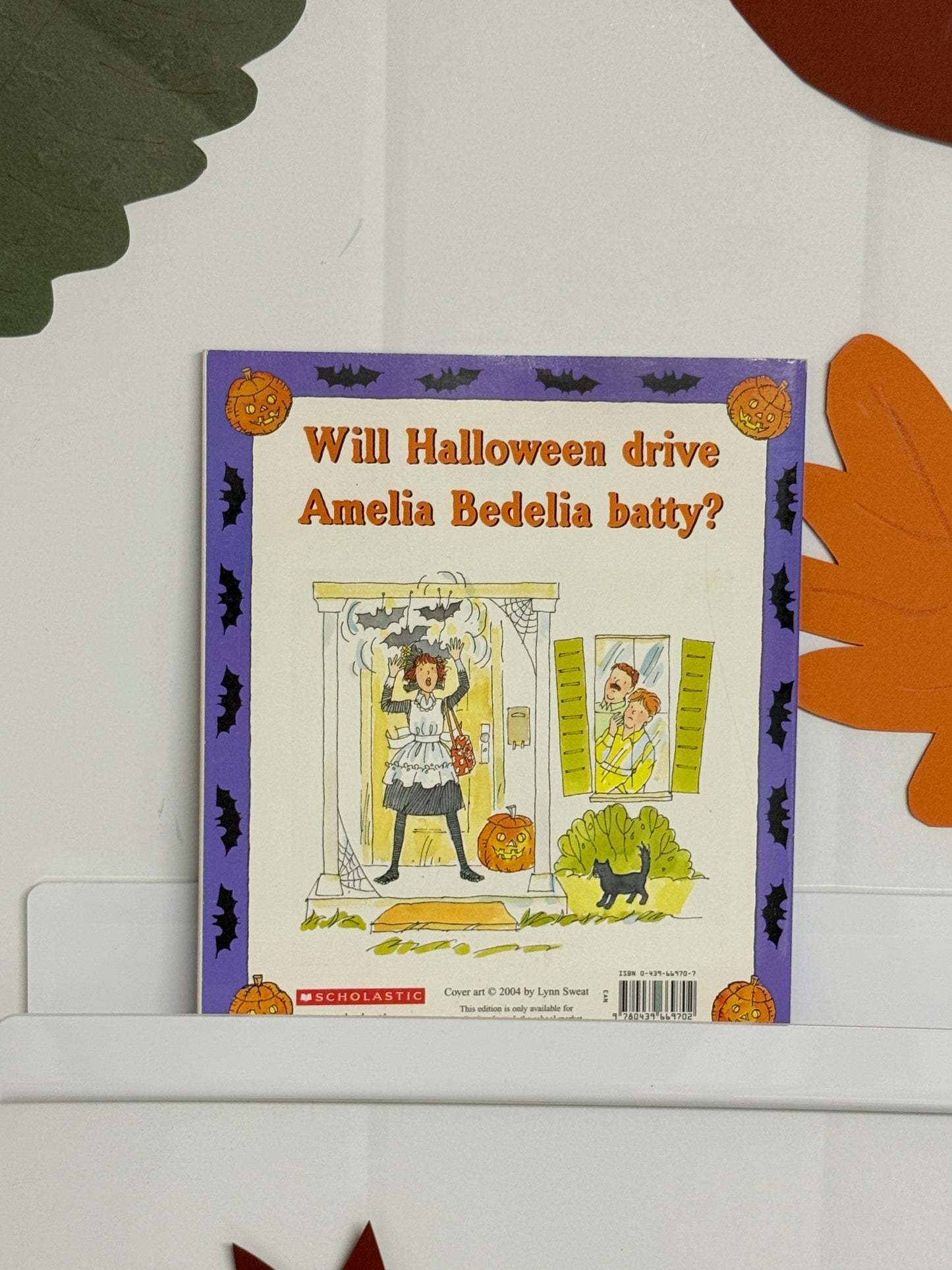 Happy Haunting- Amelia Bedelia Book