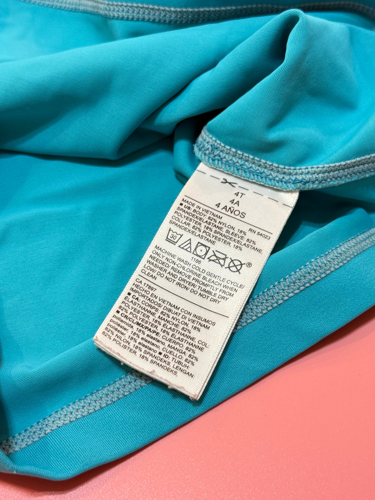 Old Navy 4t Rashguard