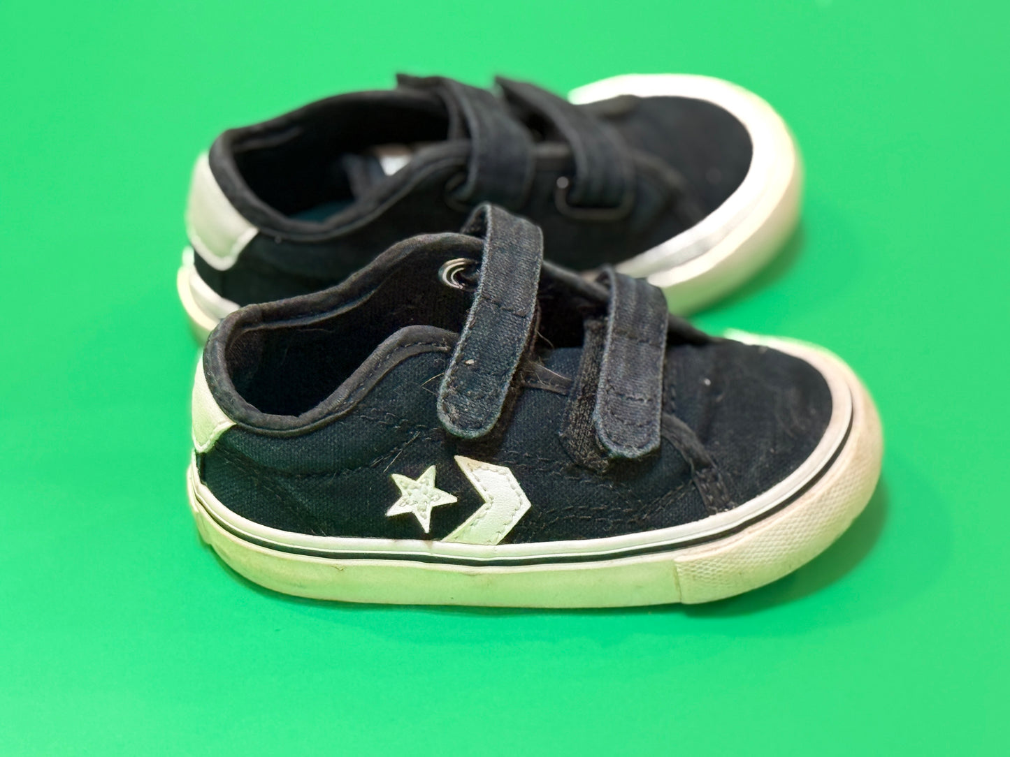 Converse Shoes US 6