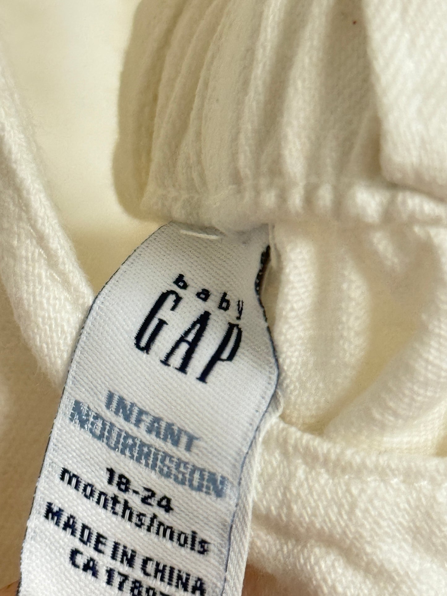 Sweetest! Baby Gap eyelet overalls 18-24m