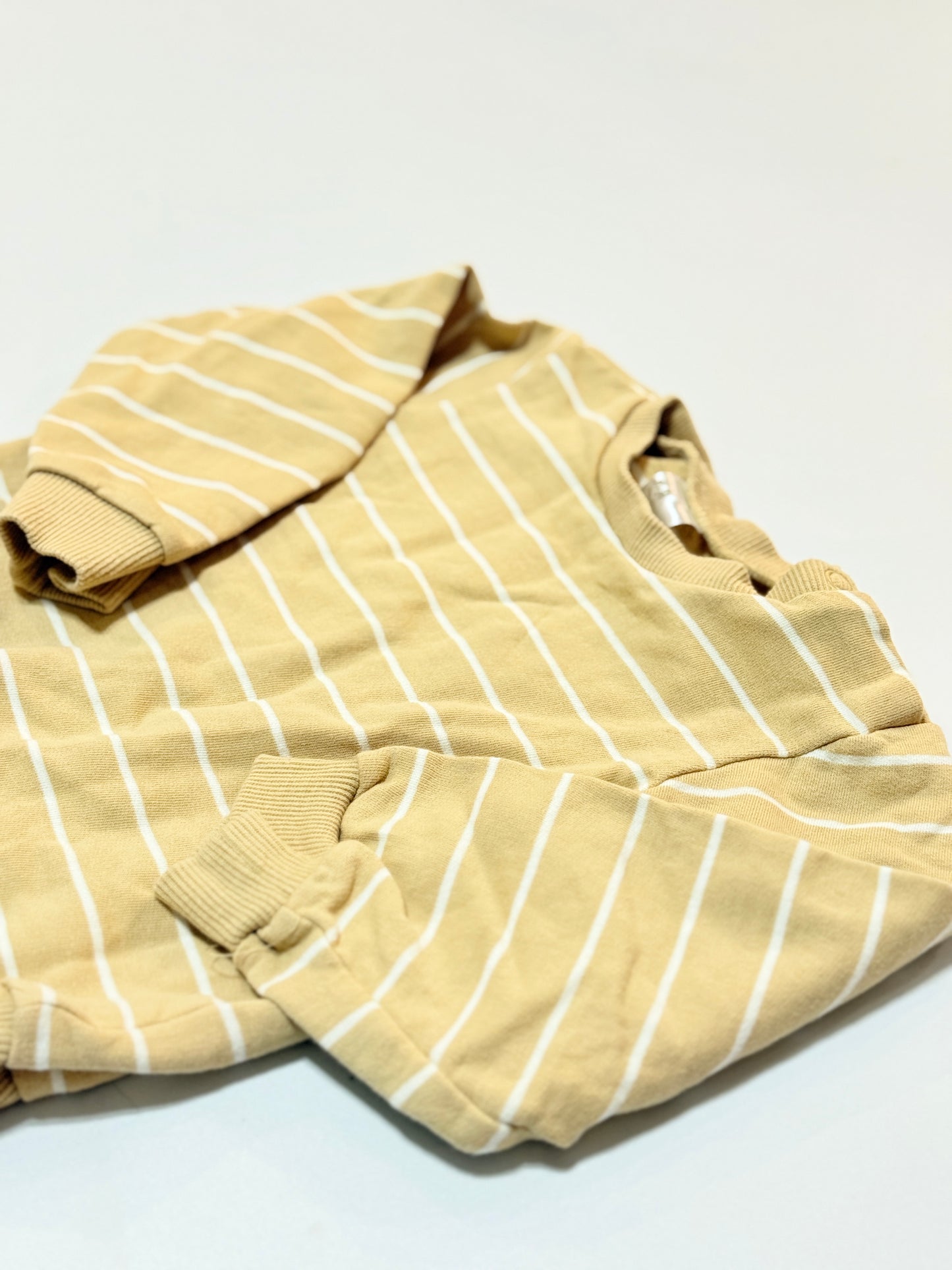 H&M Sweater 4-6m