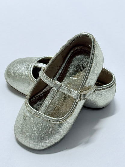 Zara slip on shoes 21
