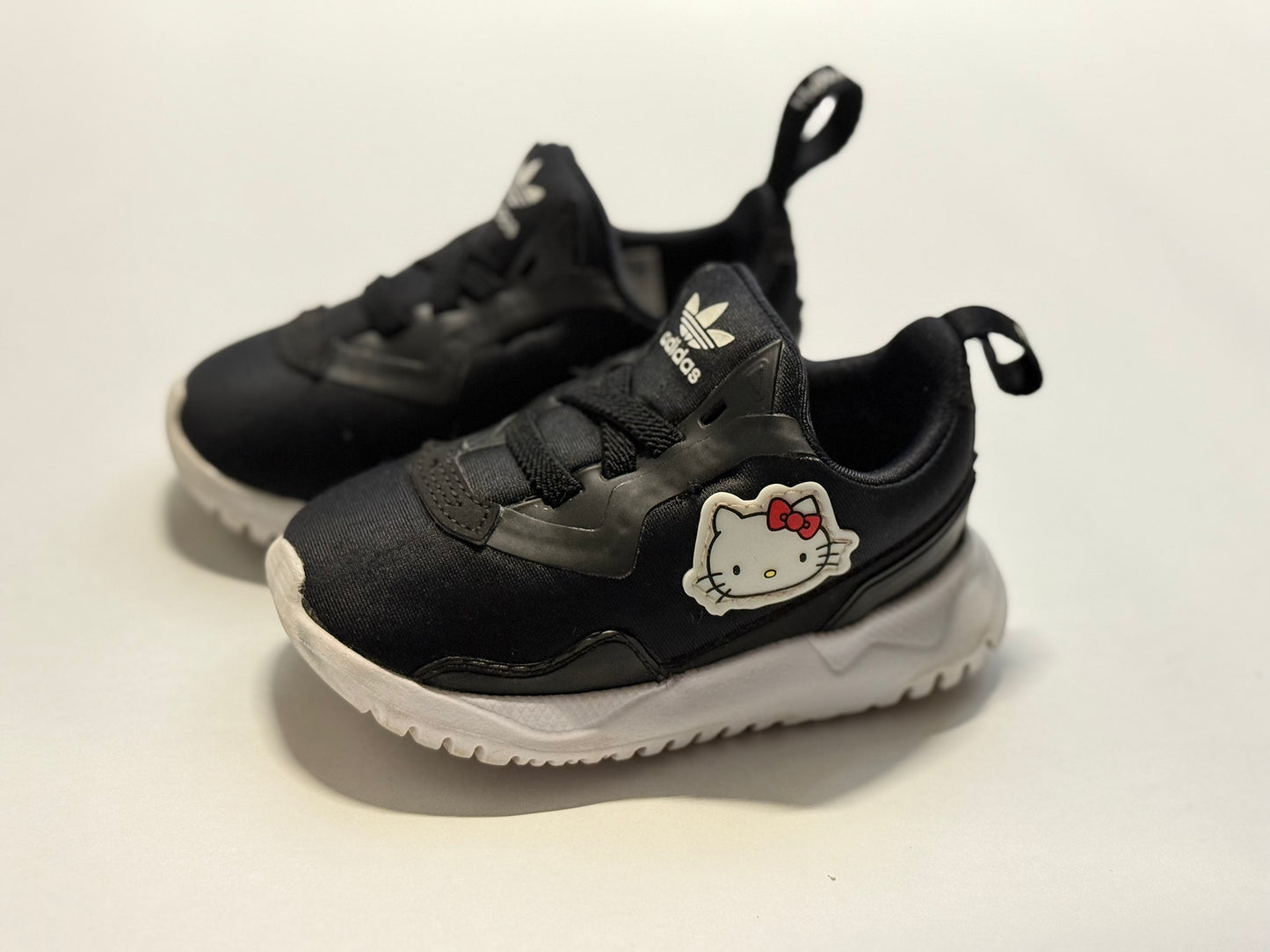 Hello Kitty Adidas 5k