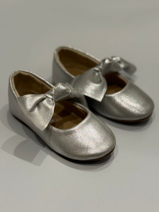 .ANDREA. Sparkle Bow Shoes 6.5