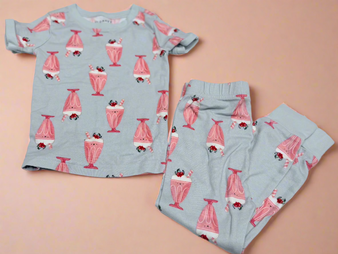 Old Navy 2t pjs