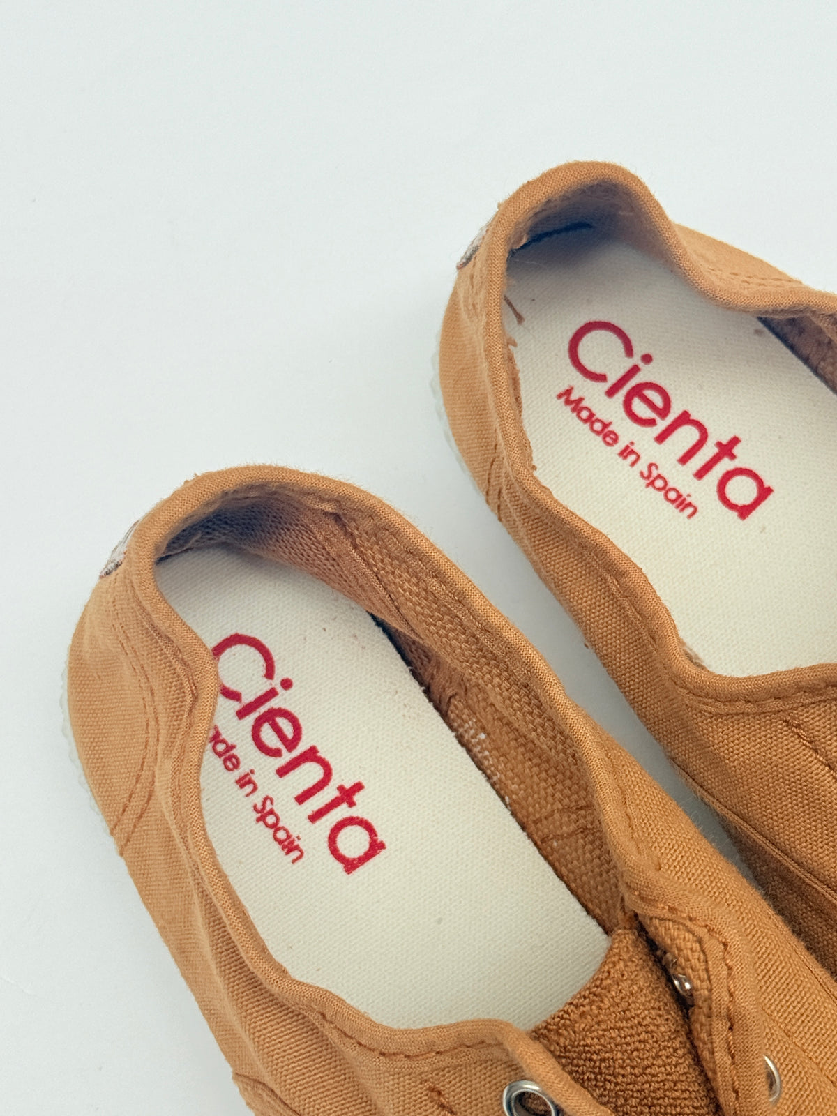 Cienta Brown Canvas Slip-On Sneakers