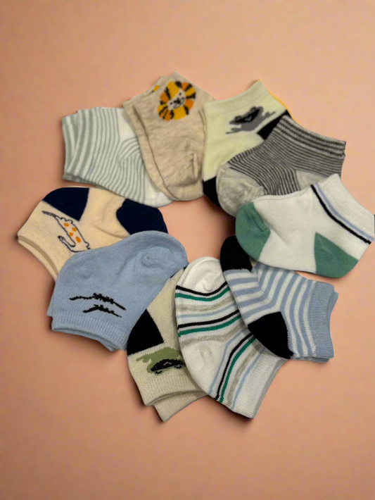 Socks new 6-12m