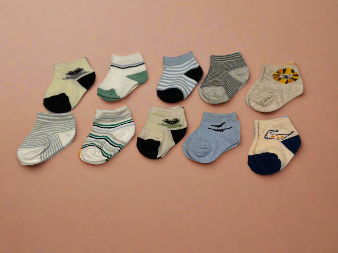 Socks new 6-12m