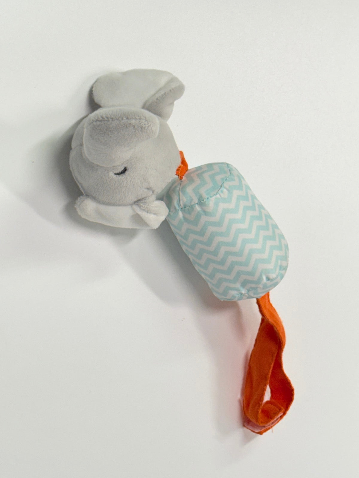 Hochet en peluche éléphant gris pour bébé