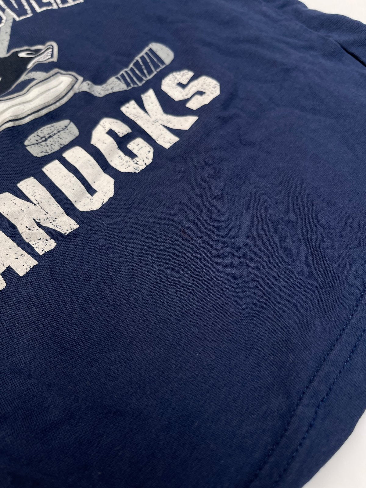NHL Vancouver Canucks Navy T-Shirt 2T