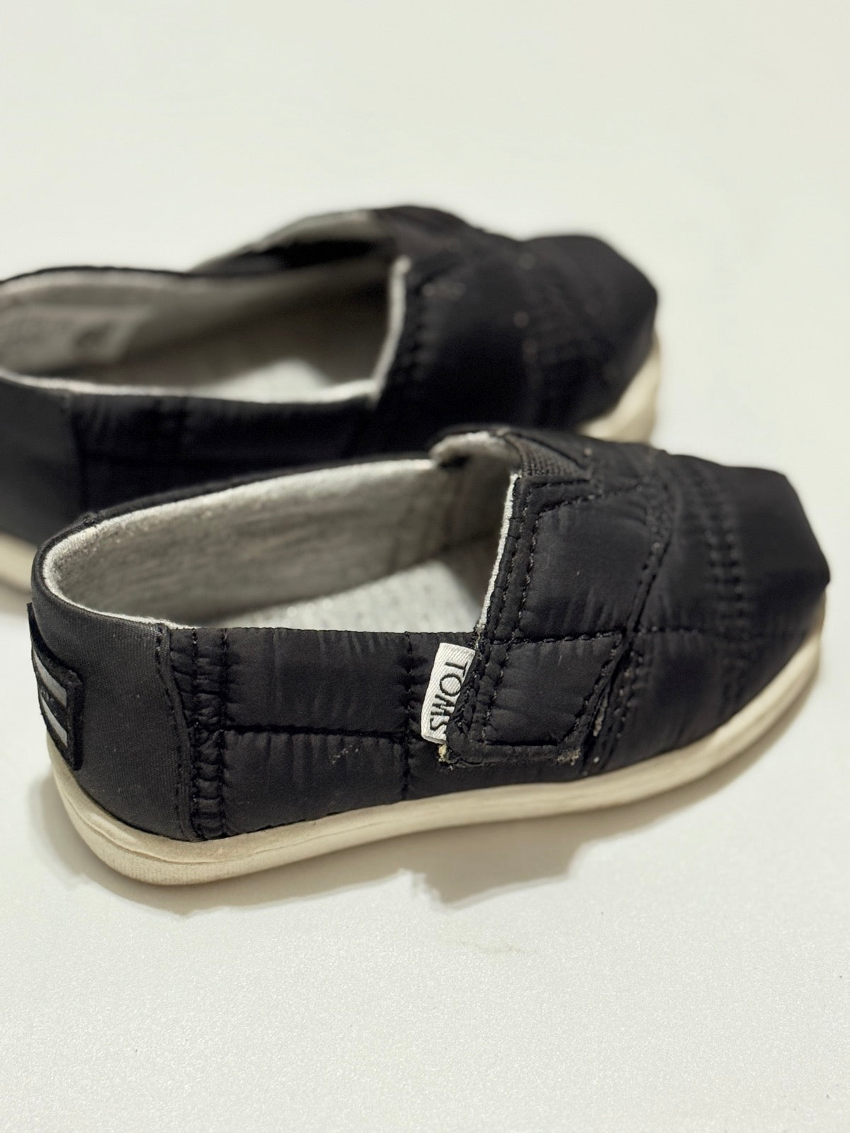 TOMS Black Quilted Slip-On Shoes Size 5