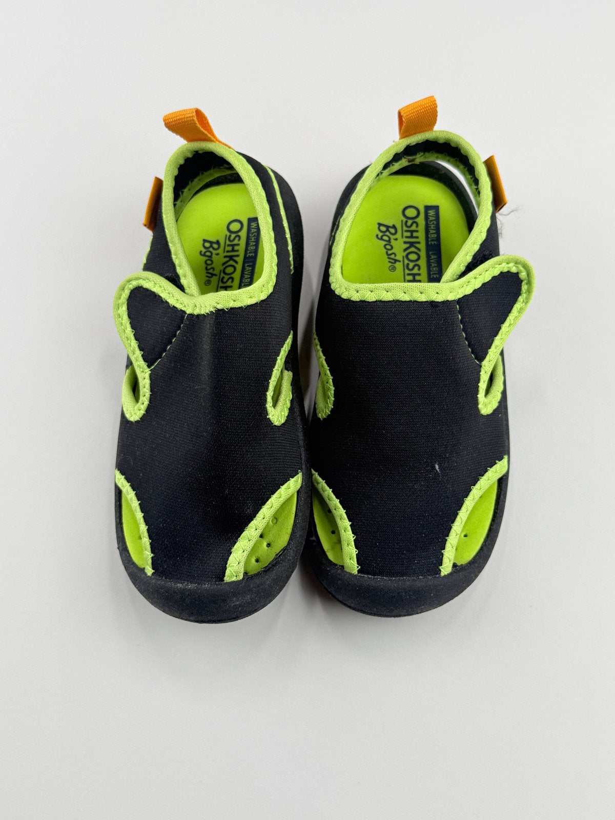 OshKosh B'gosh Black Lime Water Shoes Size 8