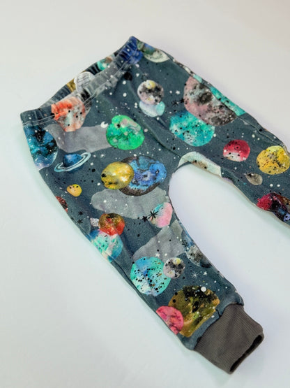 Olive & Me Galaxy Planets Jogger Pants 3-6m
