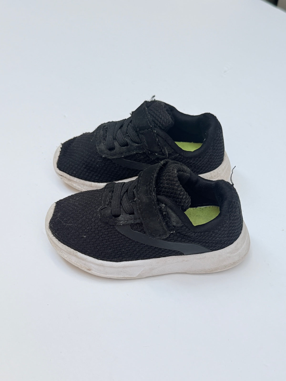 Nike Tanjun Black Toddler Sneaker Size 5