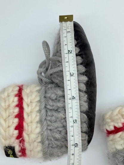 Muffle-Up! Gray Knit Baby Booties 6-12M