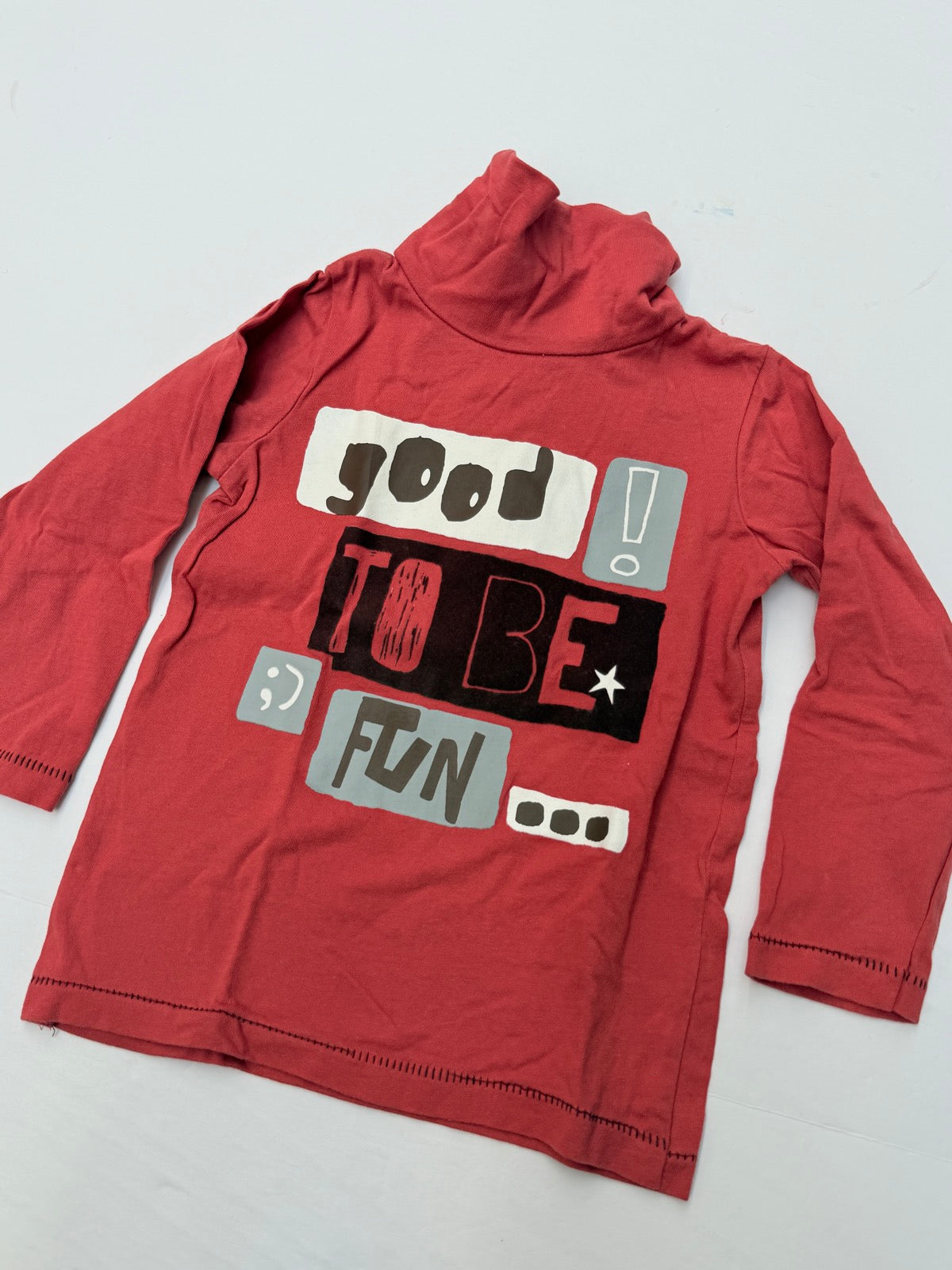 Tex Turtleneck Graphic Long Sleeve Top 23M