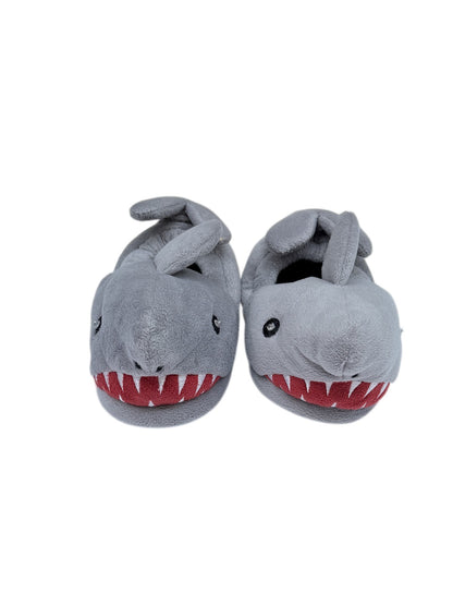 Trimfit Shark Slippers Size 7/8