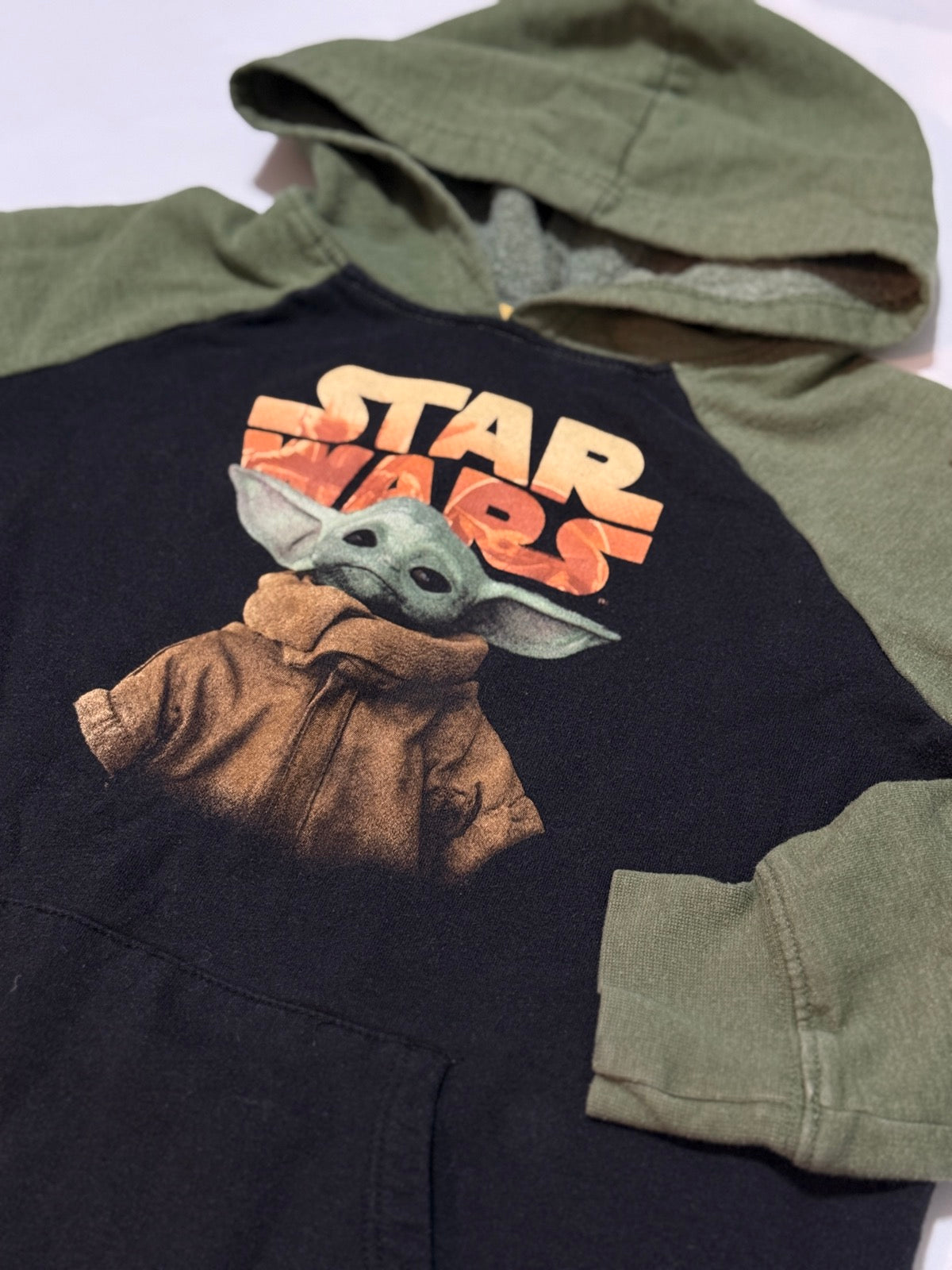 Star Wars Grogu Baby Yoda Black Hoodie 10-11y