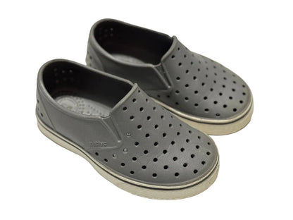 Native Jefferson Gray Slip-On Shoes C9