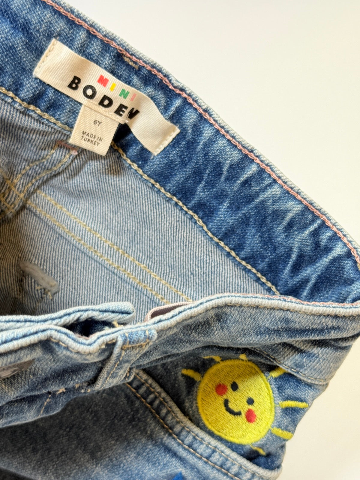 Mini Boden Embroidered Denim Shorts Size 6Y