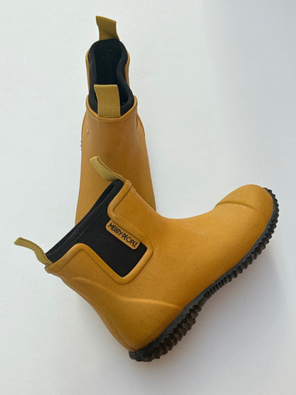 Merry People Chelsea Boot Yellow Size 1