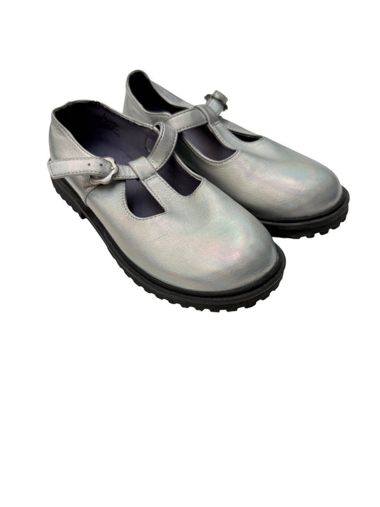 Old Navy Silver Metallic Mary Jane Shoes Size 4