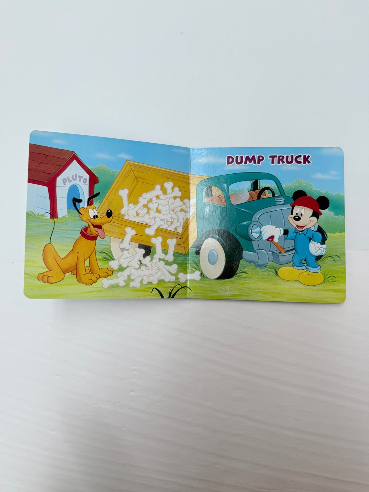 Mickey's Book of Trucks