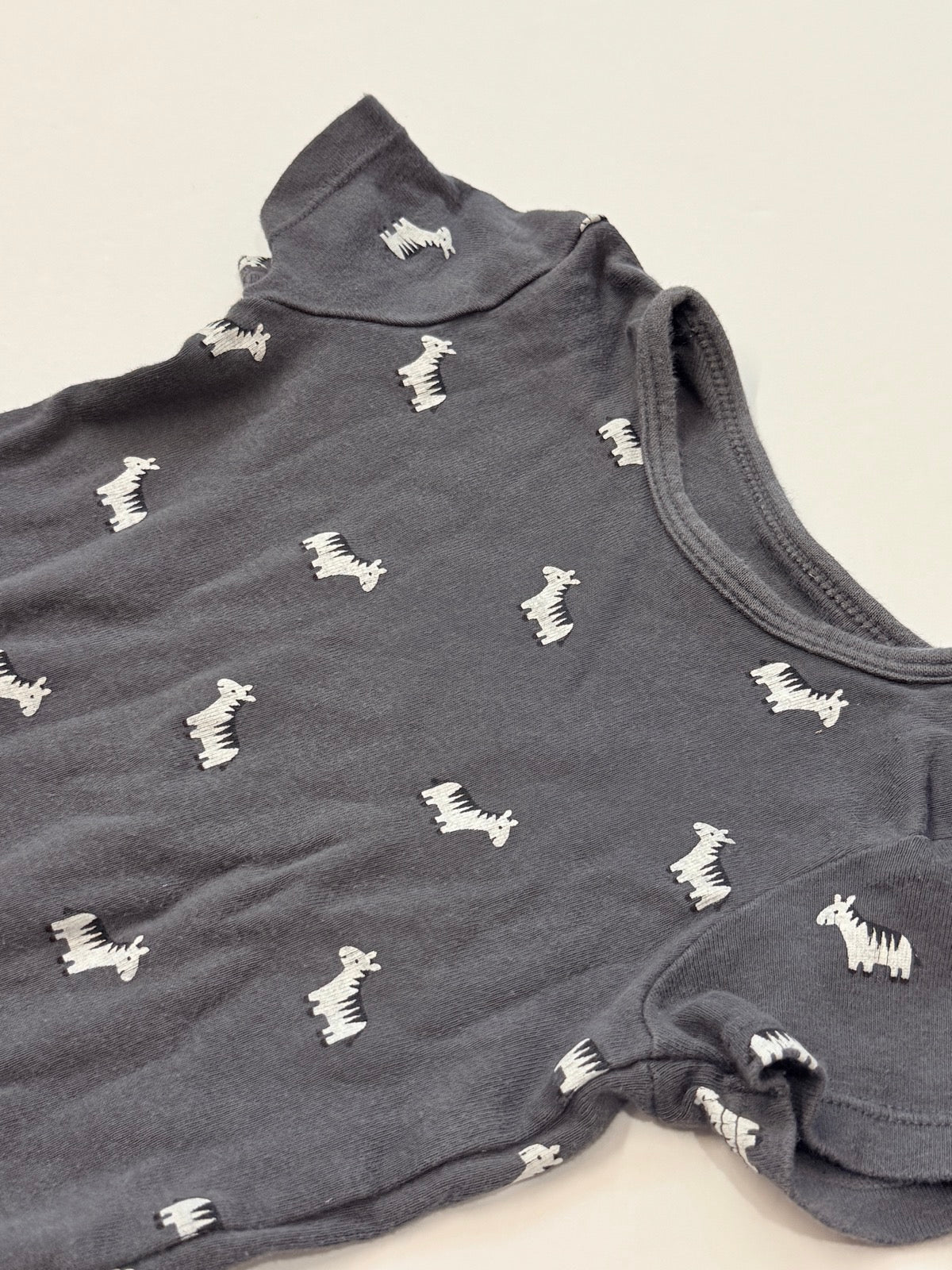 H&M Gray Zebra Print Bodysuit 9-12M