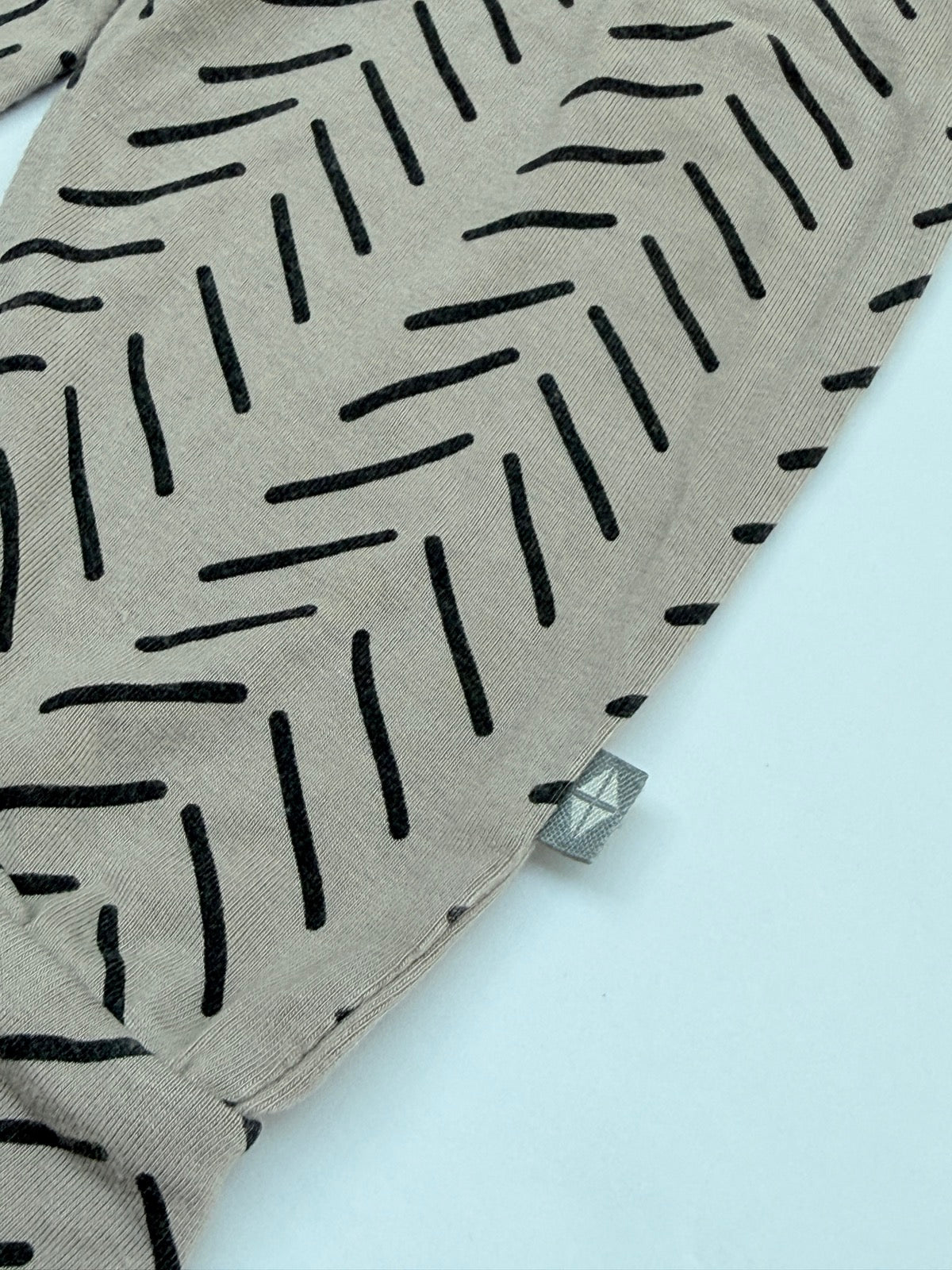 Kyte Baby Herringbone Print Jogger Pants 6-12M