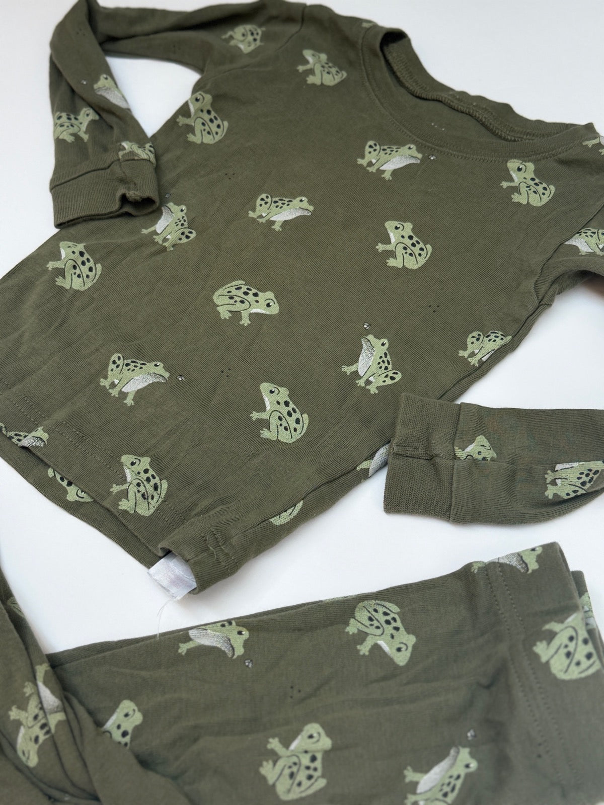 Petit Lem Frog Pajama Set Size 2