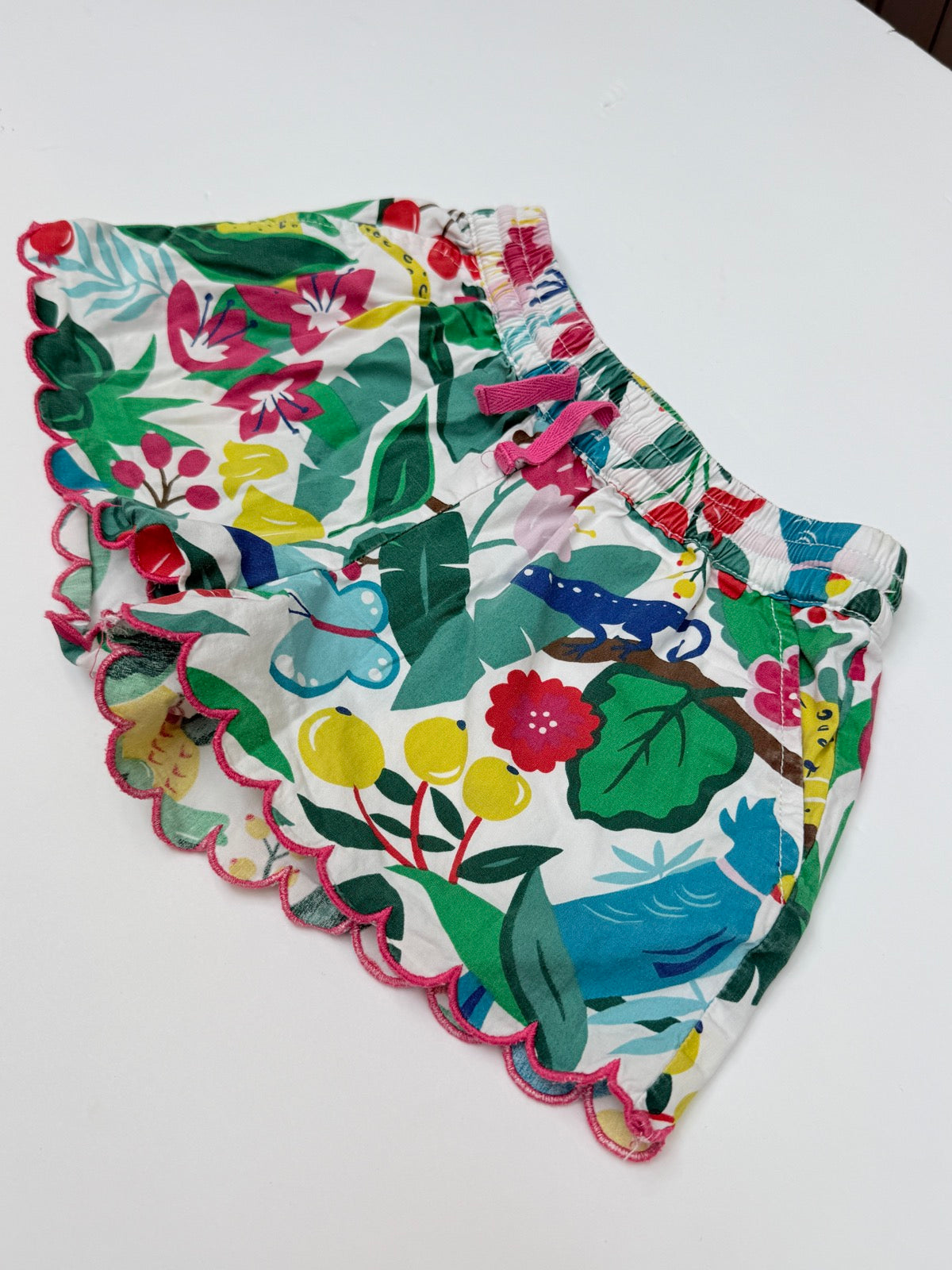 Mini Boden Tropical Print Shorts Size 5Y