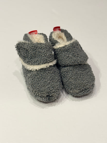 Myggpp Grey Sherpa Baby Booties
