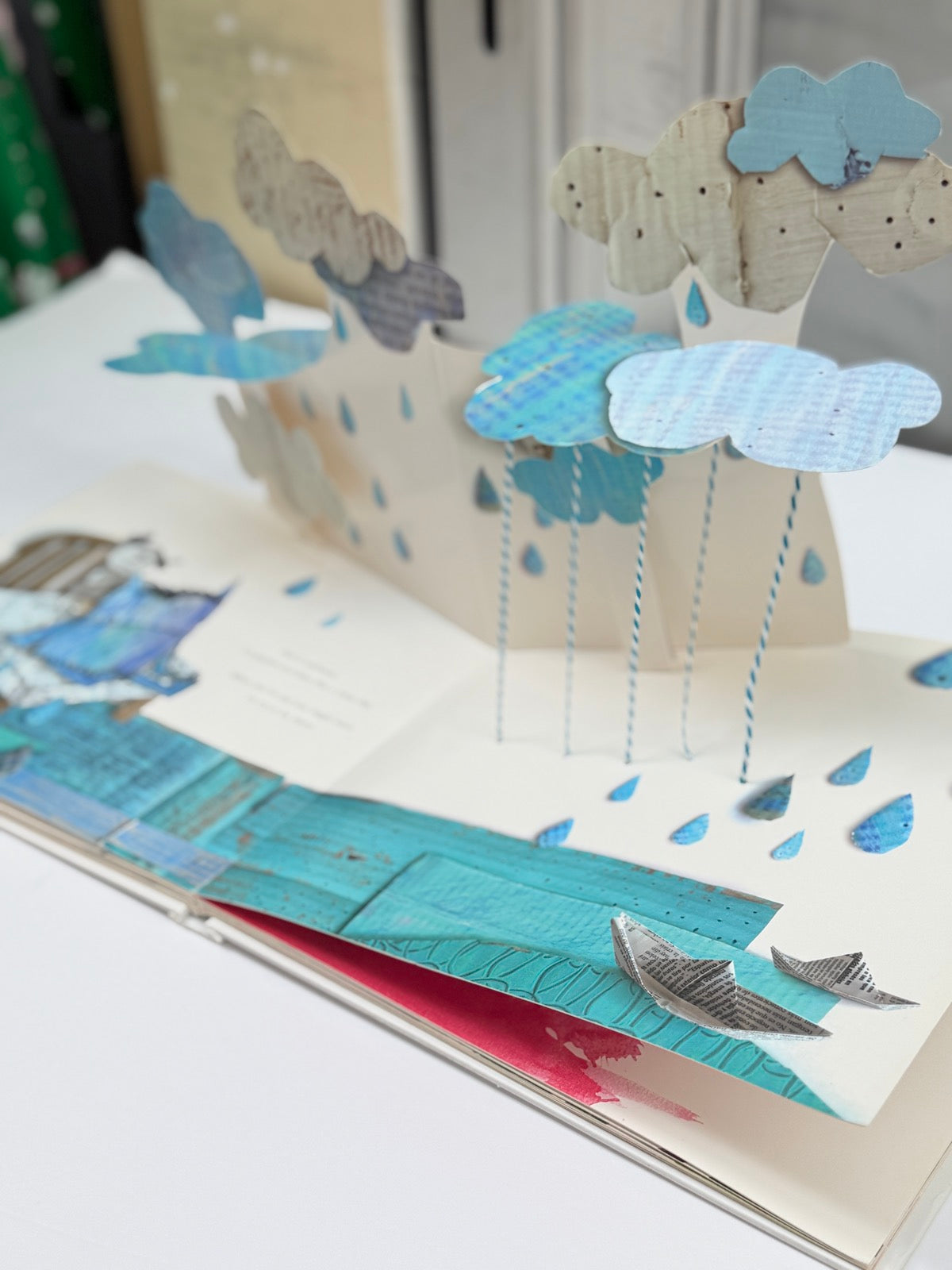 Anna Llenas The Color Monster Pop-Up Book