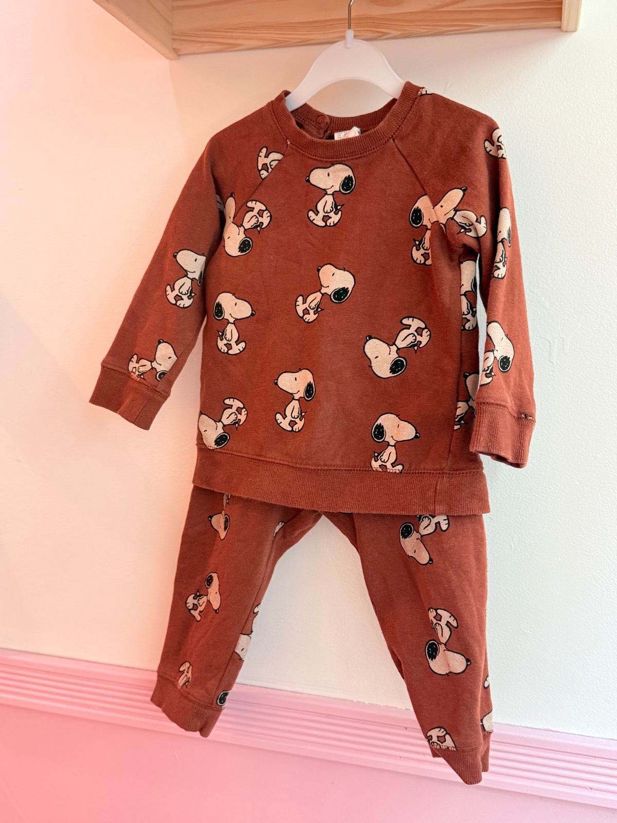 H&M Snoopy Sweatsuit Set 12-18m