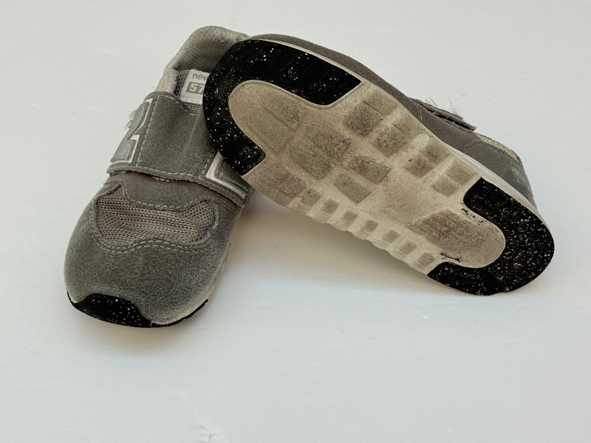 New Balance 574 Gray Toddler Sneakers Size US9