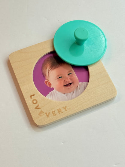 Lovevery Wooden Circle Puzzle Photo Frame Toy