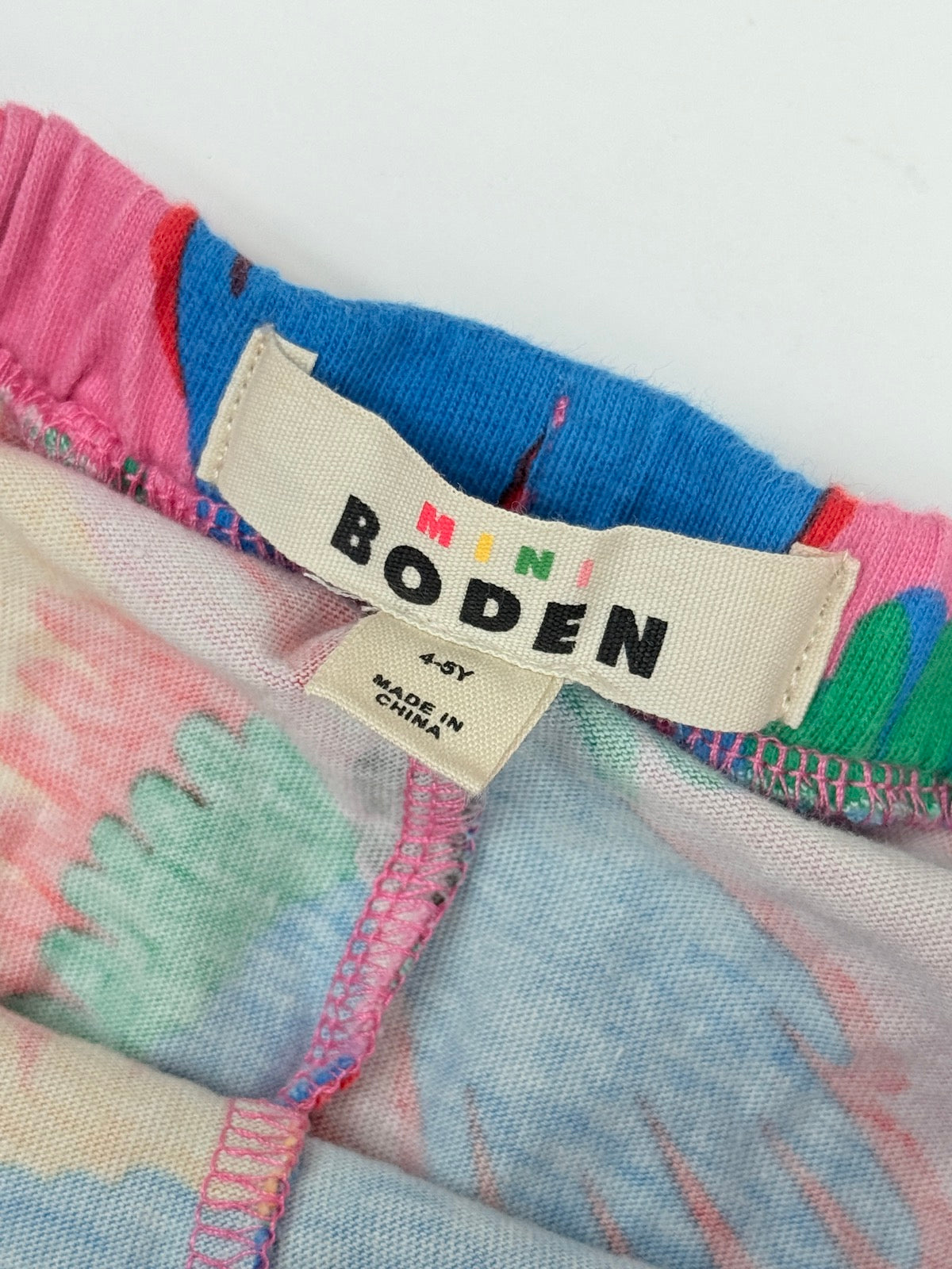 Mini Boden Parrot Print Shorts 4-5Y