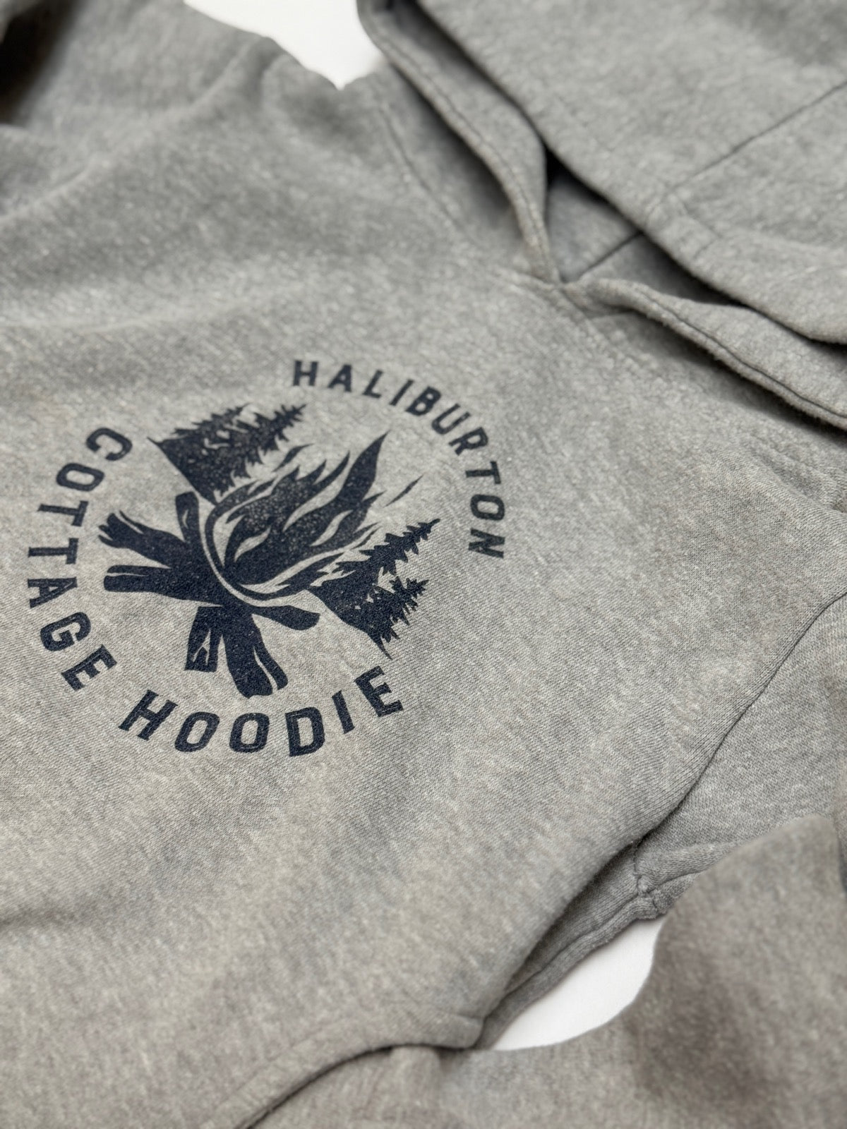 River Wear Haliburton Cottage Hoodie Size 6Y