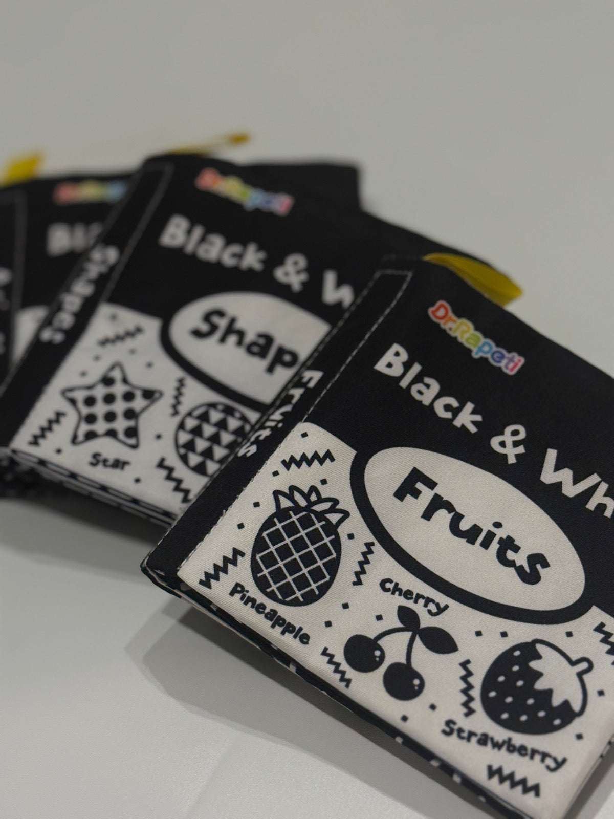 Dr.Rapeti Black & White Crinkle Cloth Books Bundle