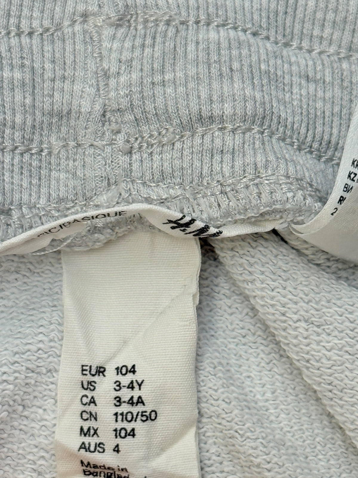 H&M Basic Gray Shorts Size 3-4Y