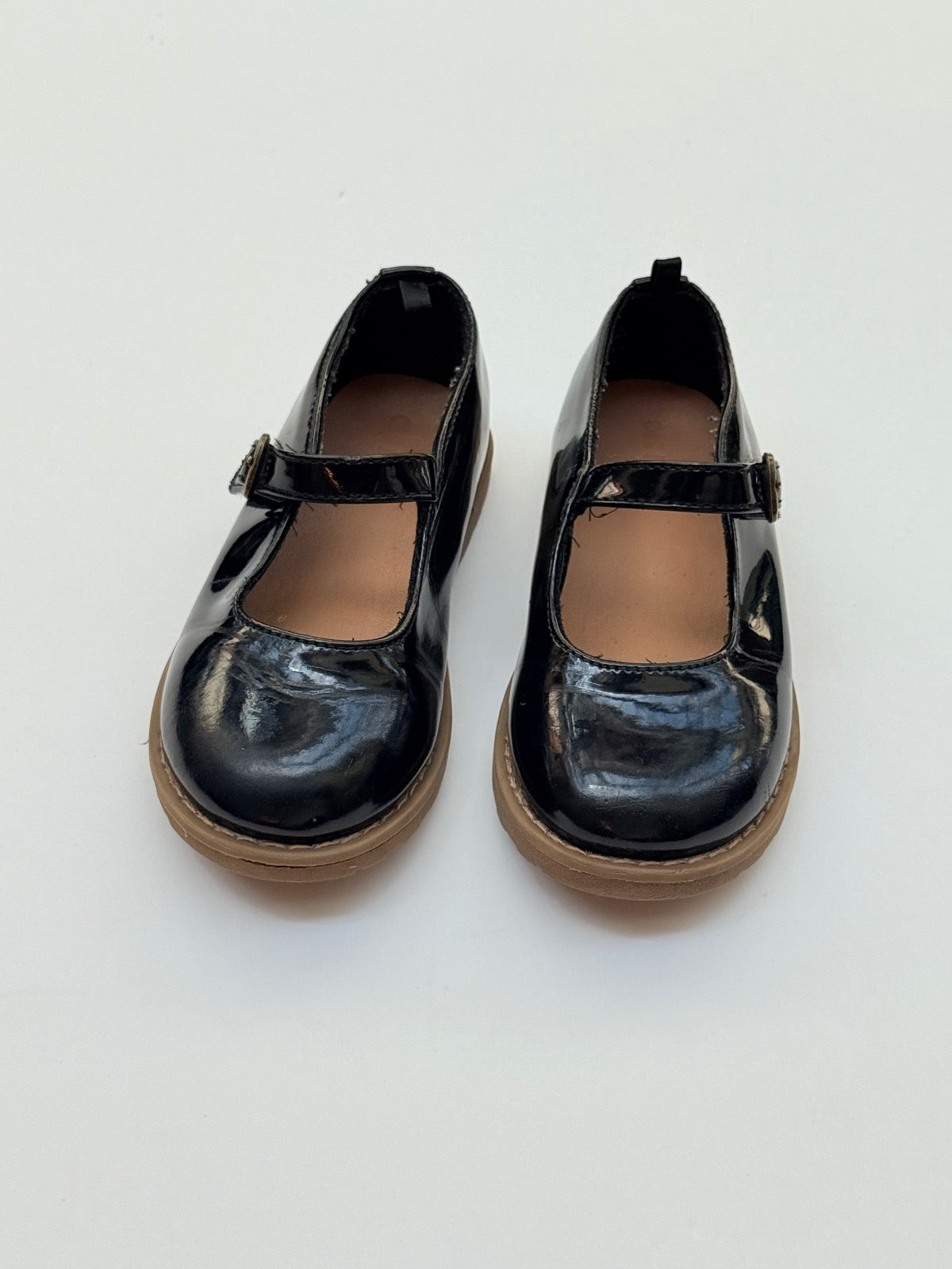 Old Navy Leather Girls Shoes size 9